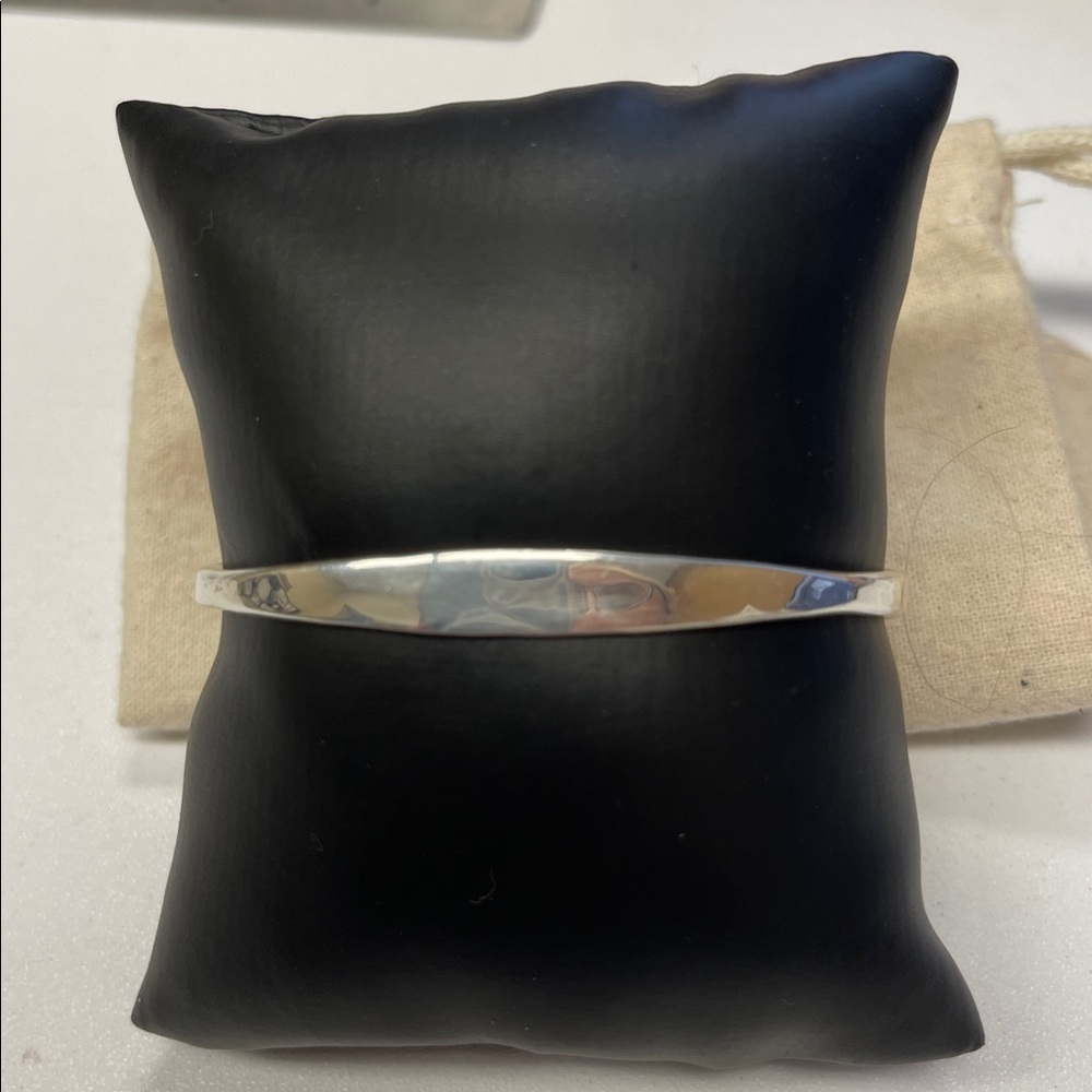 Parker Studio Era SS Cuff Bracelet. Stamped Parker & Sterling 2” Diam. Beautiful